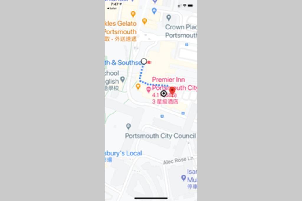 פורטסמות' Cosy Apartment Near Train Station מראה חיצוני תמונה